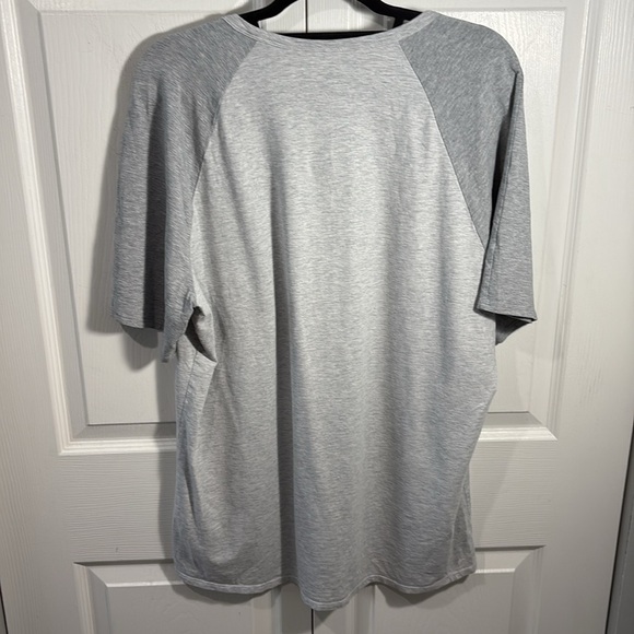 Lululemon bodhi t-shirt - Picture 6 of 9